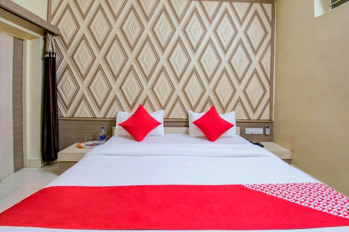 Hotel Neelam Amravati Exterior photo
